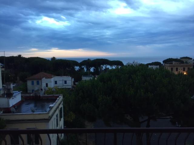 Appartamento Centrale Santa Marinella Apartment *